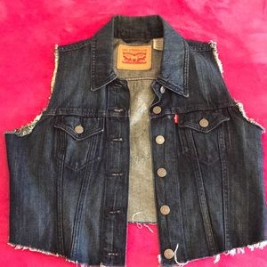 Levi’s Denim Crop Vest Size M